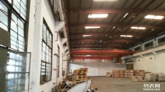 马陆美健路1200平方米机械加工厂房急租，设备齐全助力高效生产